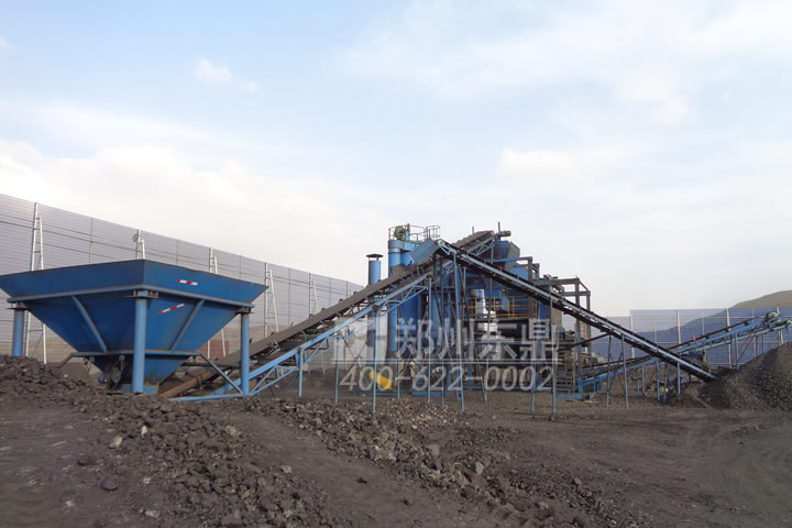復合式風力干法選煤機設備是東鼎干燥開發的一種新型煤炭提質技術裝備，適用于動力煤排矸、降低商品煤灰分、提高發熱量